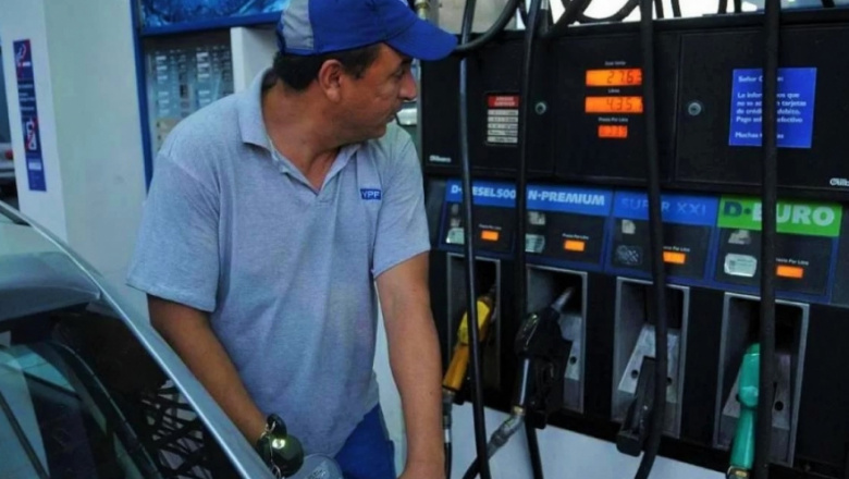Por pedido del Gobierno Nacional, YPF frenó el aumento del 5% en los combustibles