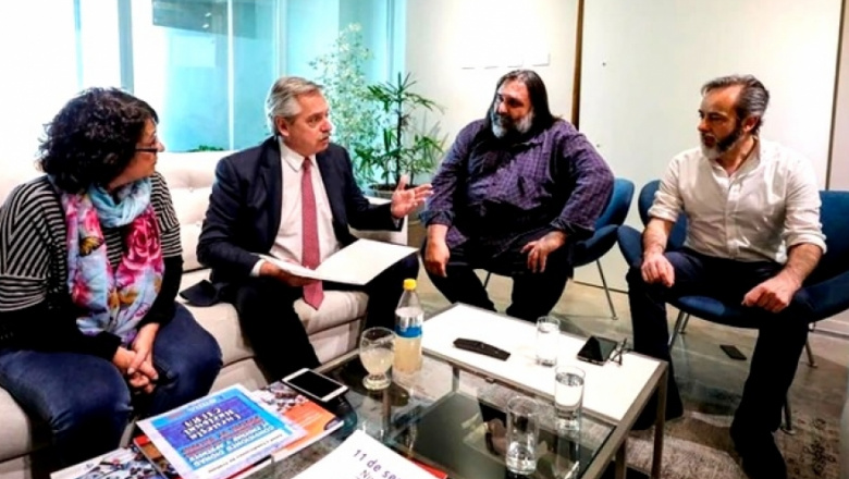 El Gobierno restablece la paritaria nacional docente: convoca a gremios para reunión