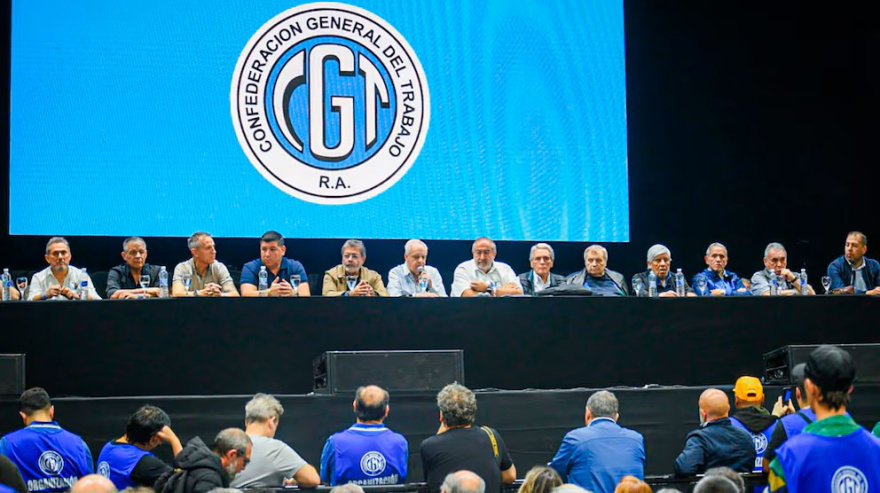 “Golpe interno en la CGT: un sindicato clave se va y empieza la guerra por la reforma laboral”